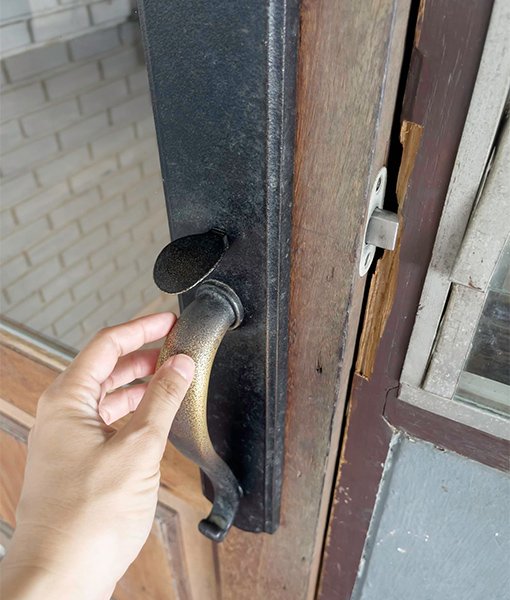 Sliding Door Lock Replacement in London